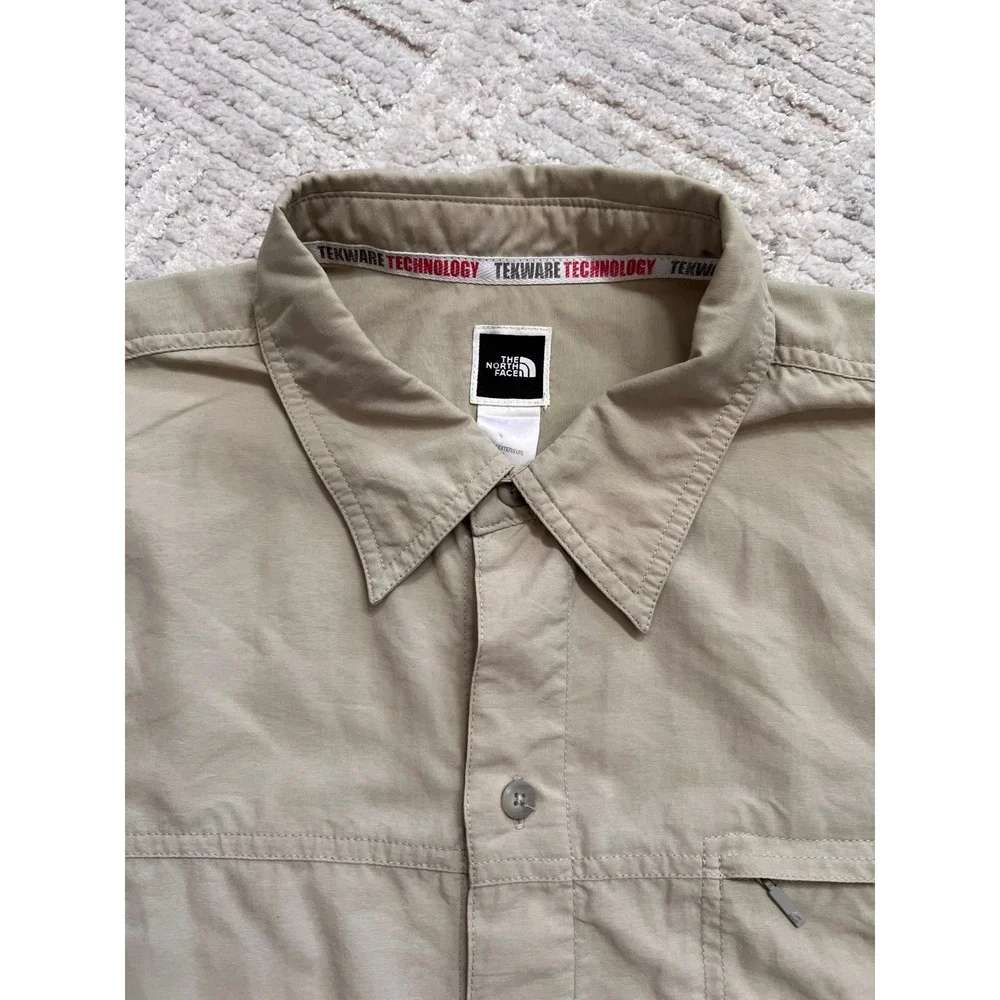 The North Face Tekware Technology Mens XL Beige Short Sleeve Shirt